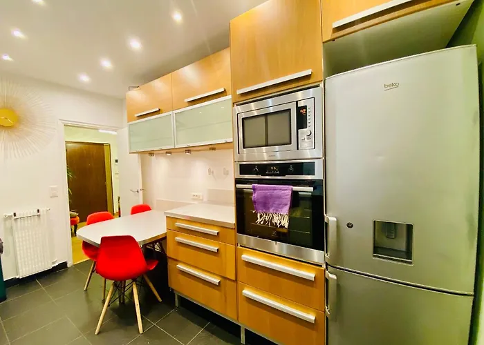 Superbe Tour Eiffel Mirabeau *