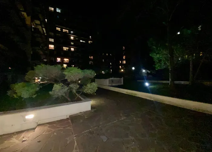 Superbe Tour Eiffel Mirabeau Paris