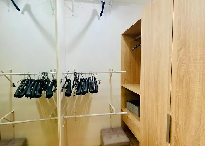 Superbe Tour Eiffel Mirabeau *