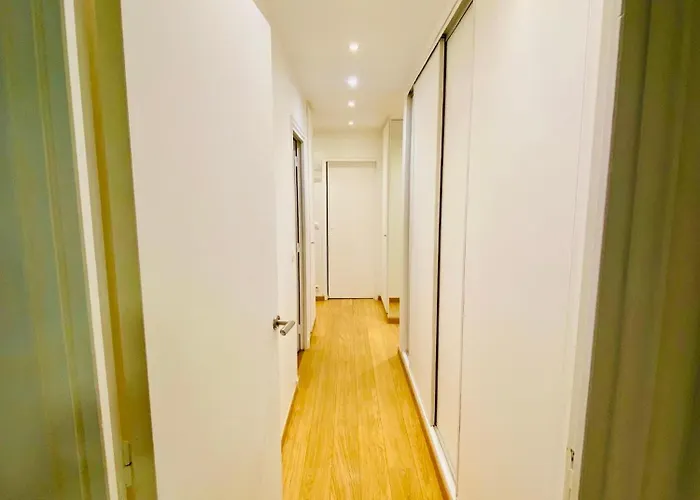 Superbe Tour Eiffel Mirabeau